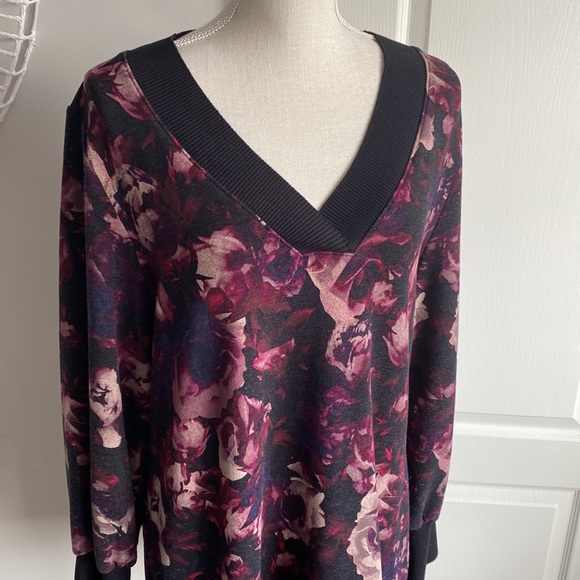 ActiveZone - Tunic Length Floral Print Sweatshirt - Picture 5 of 7